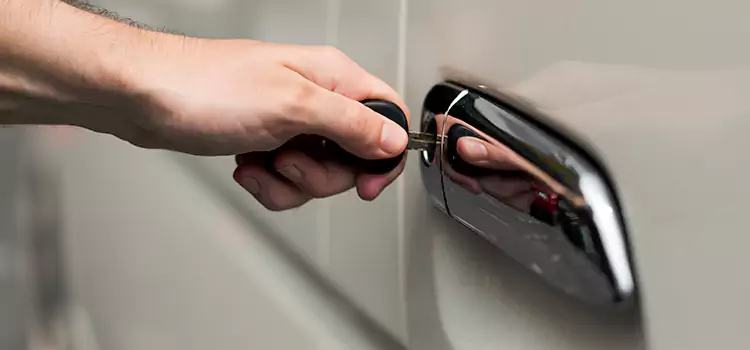 Why Choose Our Auto Locksmith Team in Lake Ridge, VA?