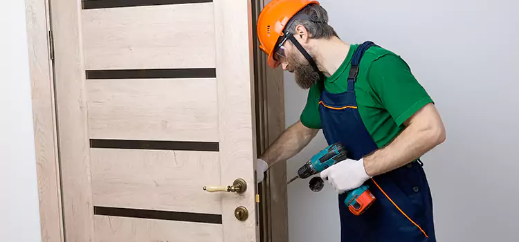 Replace Internal Door Handle with Lock Lake Ridge